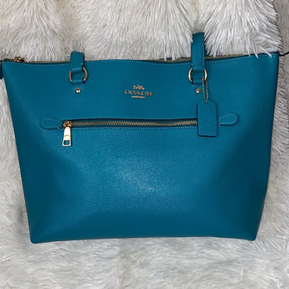 Coach Gallery Tote teal Zip closure EUC